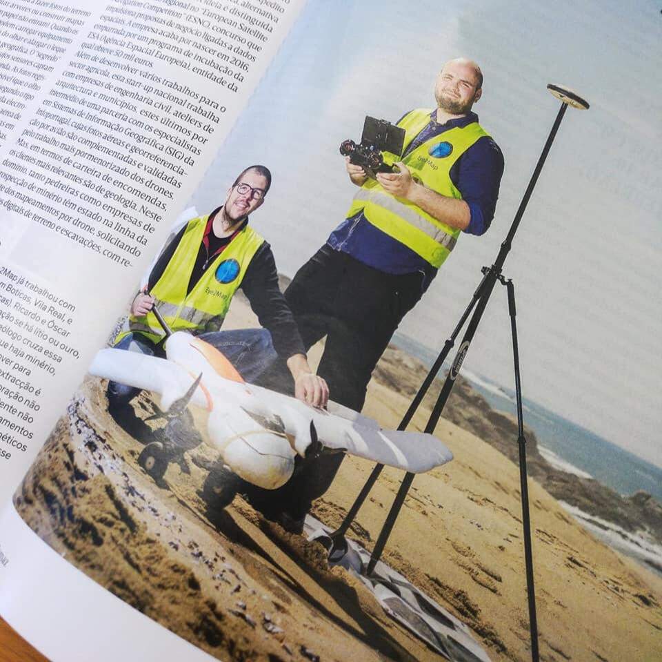 "Usando fotografia feita por drones, a start-up Eye2Map consegue contar árvores, detectar doenças em plantas, construir modelos 3D e até ajudar a descobrir minério." - Forbes Portugal, 2019
