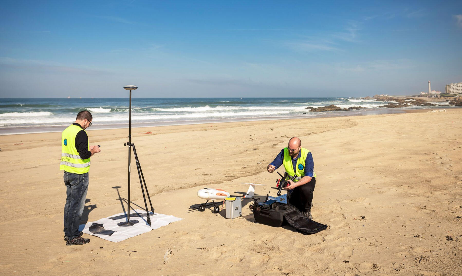"Usando fotografia feita por drones, a start-up Eye2Map consegue contar árvores, detectar doenças em plantas, construir modelos 3D e até ajudar a descobrir minério." - Forbes Portugal, 2019